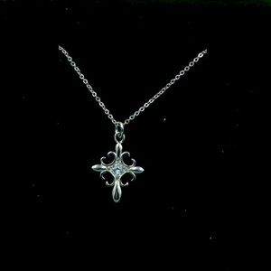 S925 diamonds cross sterling silver neckla…